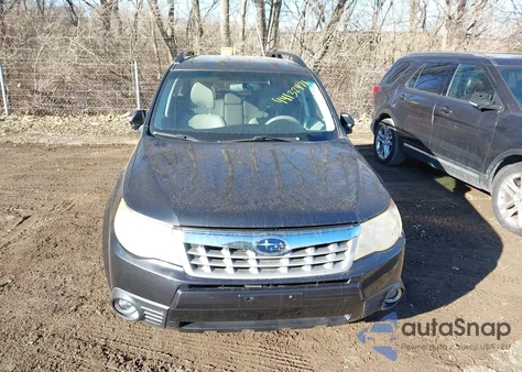 2011 Subaru Forester 2.5X Limited z USA, uszkodzony, nr VIN JF2SHBEC0BH756630